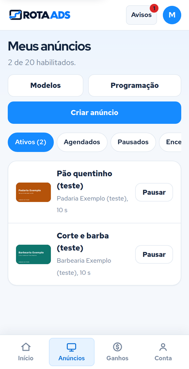 Tela Meus anúncios do painel de demonstração do motorista, com dados de exemplo